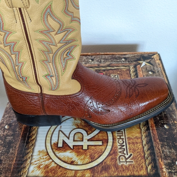 Tony Lama 3R Boot - Picture 2 of 5